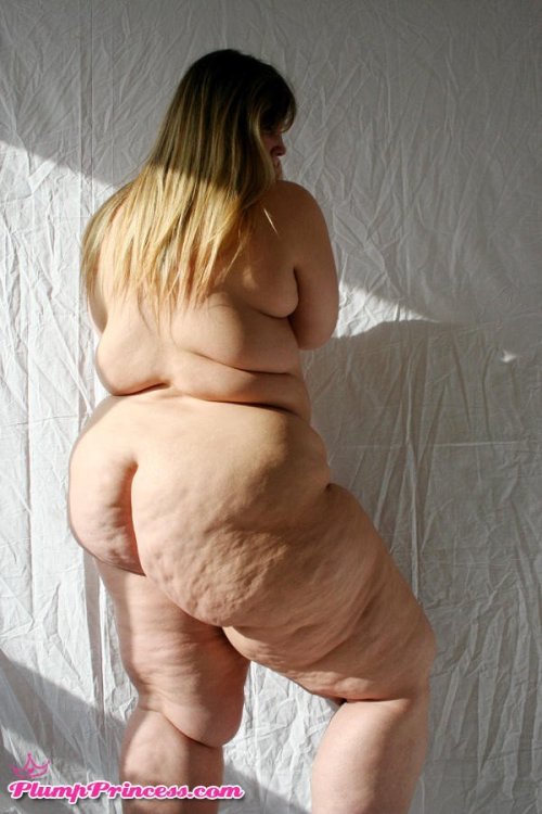 bigassbutts:  thegalleriaofbeauty:  PLUMP PRINCESSâ€¦PT ONE  (via Tumbling)  Sexy