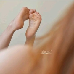 feet-vapor-85:  