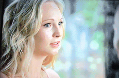 mostlyfate:  Candice Accola - TVD S5 bloopers [x]  