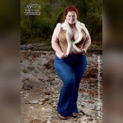 Kerry Stephens @karielynn221979 epic bust is proving stronger then her vest.  #busty #erotic #sex #effyourbeautystandards #stacked #elle #fashion #thick #bbw #plus #plusmodel #hips #cleavage #jeans  #raw #woods #rybelmagazine #hips #ginger #redhead #photo