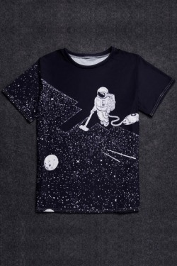 spacespacesy: Travel In The Outer Space  Digital Astronaut Tee