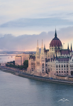visionsandvistas:Danube - Budapest