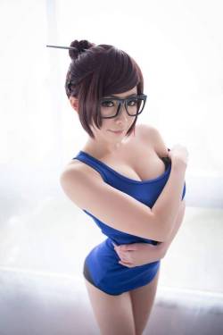 hot-cosplay-babes:Mei-Lin Zhou From Overwatch By ( Kiyo ) http://tiny.cc/fa3cny