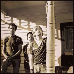 nirvananews:Krist Novoselic, Dan Peters and Kurt Cobain during