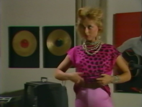 radioactivelingerie:  Nina Hartley and Lili Marlene (“Corporate Cunnilingus”) in Rock Hard (1985)