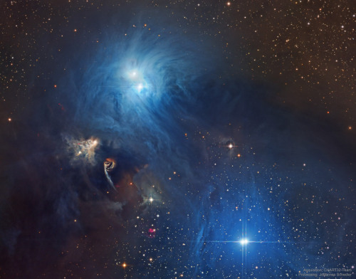 just–space:Stars and Dust in Corona Australis  : Cosmic dust