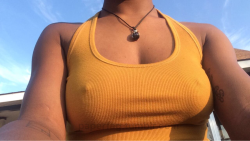 paperfag:hard nipples and a pretty dayy ✨