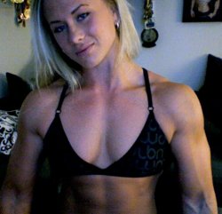 femalemuscletalk:  http://bit.ly/10U4NH#female bodybuilding#bodybuilding#fitness#female