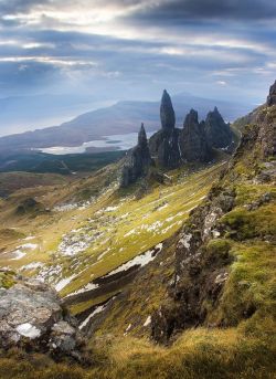 wildforestelf:  Worlds End - Gary Howells The Old Man Of Storr,