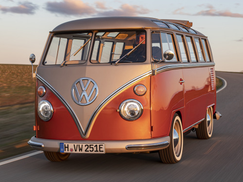 carsthatnevermadeitetc:  Volkswagen e-BULLI, 2020 (1966). A