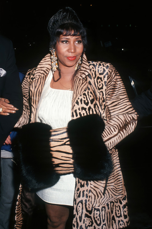 surra-de-bunda:    Aretha Franklin at the Arista Records Pre