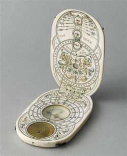 seasonsofwinterberry: 17th Century Compass and Sundial (Nuremberg),