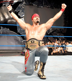fishbulbsuplex:WWE Cruiserweight Champion Chavo Guerrero