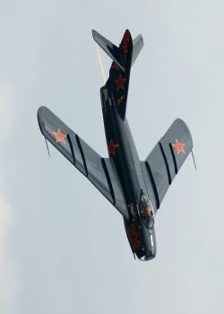 michell169:  MiG-17