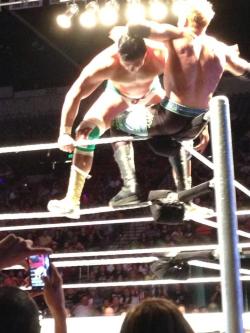 rwfan11:  ….that turnbuckle is REALLY in there! :-)