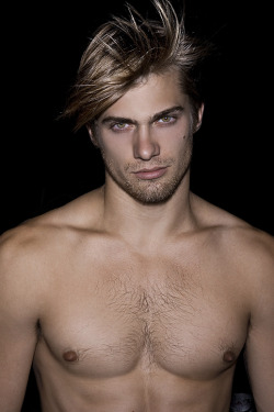 euphoricfixation:  Seth Kuhlmann by Rick Day.