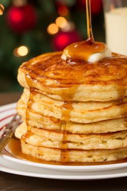 foodishouldnoteat:  ilovedessert:  Eggnog Pancakes  if you love