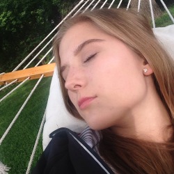 impaire:  Pic from a while ago. Gotta love sleeping on hammocks.