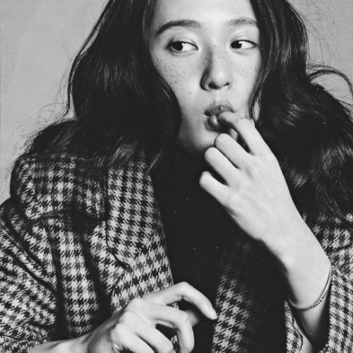 soojng:  Krystal Jung for GQ Korea. 03 