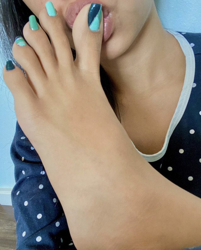 creepyfootlover:@feetmissy