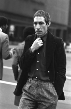 dadrocknroll:  CHARLIE WATTS, 1975.© LYNN GOLDSMITH