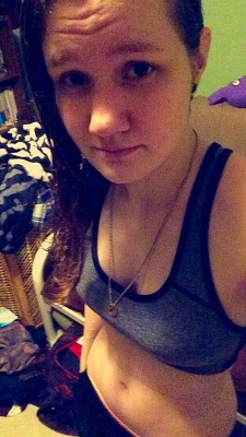 the-rebel-whore:  Any cute girls wanna keep me company tonight