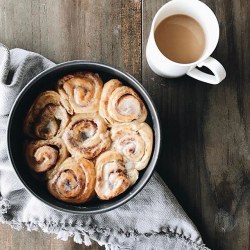 angelwanxiety:  oldfarmhouse: A foggy morning calls for cinnamon