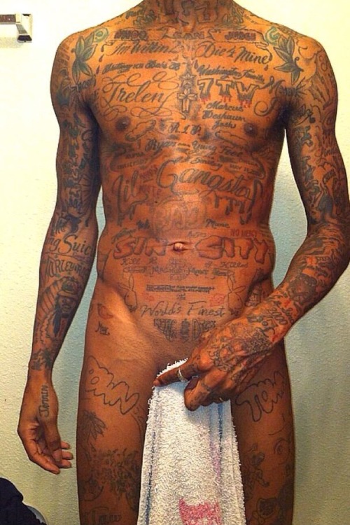 traps-n-trade:   Traps-N-Trade: Follow, Reblog and Share! The BEST blog on Tumblr for dat Thug dick. All street, tatted, masculine, prettyboy, ass splittin BIG DICK shit with no junk advertising or bullshit. Get butt ass naked and send ya picture to: