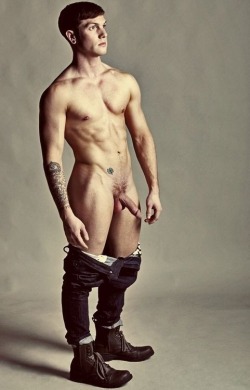 CoolNakedMenPics