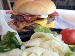 #foodporn #wendys #bacon #cheese #burger