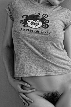 pensieri-casuali:  beejutiful:  Bad Hair Day by *tom2001  I would