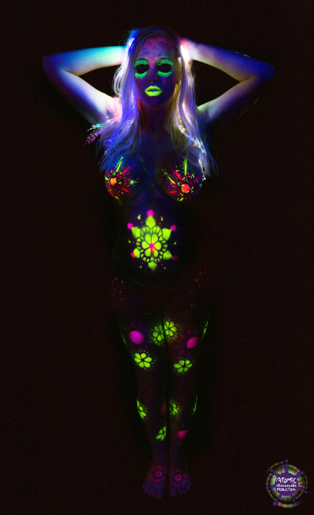 lindseywindfall:  Blacklight liquid latex & light!Â  Photos By: Ryan Suits, Atomic Cheesecake Productions 