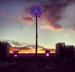 a-certain-shade-of-greeen:  Just looking at my pictures of edc