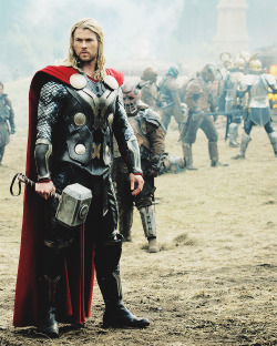 cxptainstark:    I am Thor Odinson of the Vikings, giant. I am