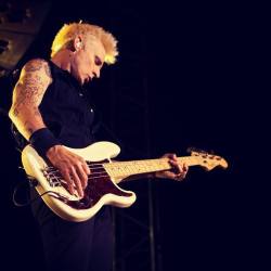  1 of my favt bassists from 1 of my favt bands