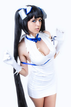 hotcosplaychicks:  Hestia :D by JubyHeadshot   Check out http://hotcosplaychicks.tumblr.com