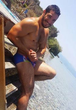 Follow my two hairy men blogs: http://sambrcln.tumblr.com http://hairysex.tumblr.com