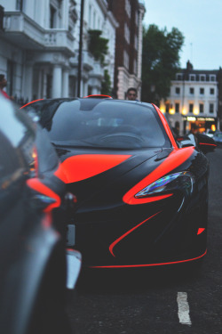 imposingtrends:  P1 Eye | ImposingTrends | Facebook | Instagram