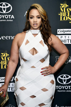 soph-okonedo:   Dascha Polanco attends People En Espanol’s