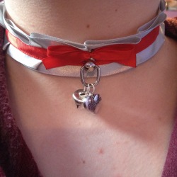 tomlinbdsm:  my custom collar from kittensplaypenshop came in!!