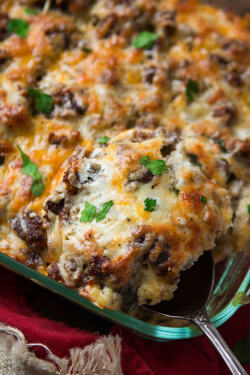 foodffs:  CHEESY SAUSAGE HASH BROWN BREAKFAST CASSEROLE Follow