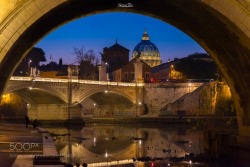 socialfoto:St. Peter’s Basilica Rome in frame… by kostastsek44