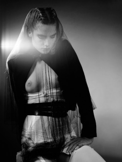 strangelycompelling:  Model- Tine @ SupremePhotography - Roderick