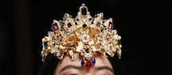 themakeupbrush:Tiaras at Dolce & Gabbana S/S 2019