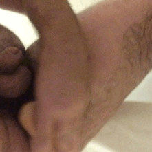 br0k3n-dik:  My phone time at the gym  I remember wishing I had a dildo so bad back when I was going to the gym! There’s something about masturbating (assturbating) in a public place!