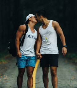 supergaylovers:  Follow these other blogs: http://www.realtimhess.tumblr.com