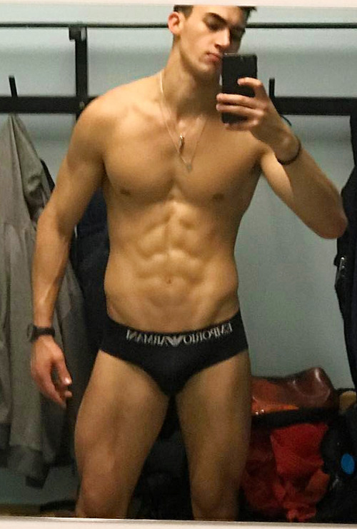 Alessio Pozzi: Legs day, done.