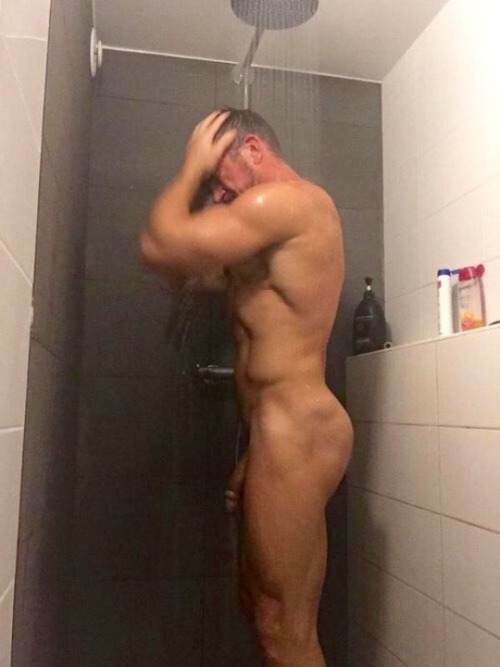 Shower time ðŸ›€ðŸ»http://imrockhard4u.tumblr.com