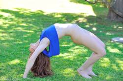 contortionistas:  Elle Alexandra