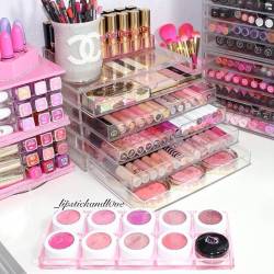 msmakeupaddict:  Ms. Makeup Addict